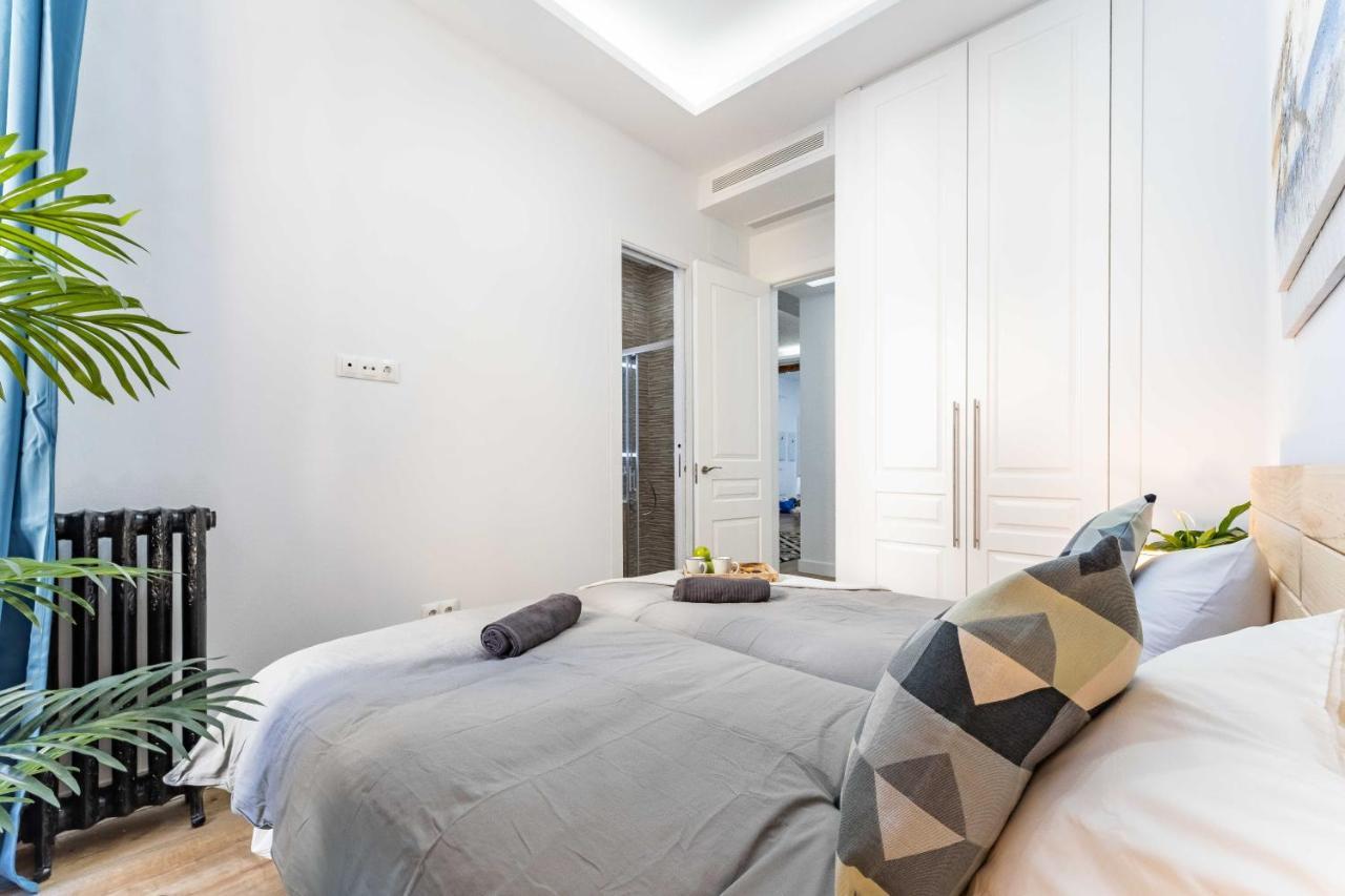 Exclusive Luxury Apartment In Central Madrid Luaran gambar